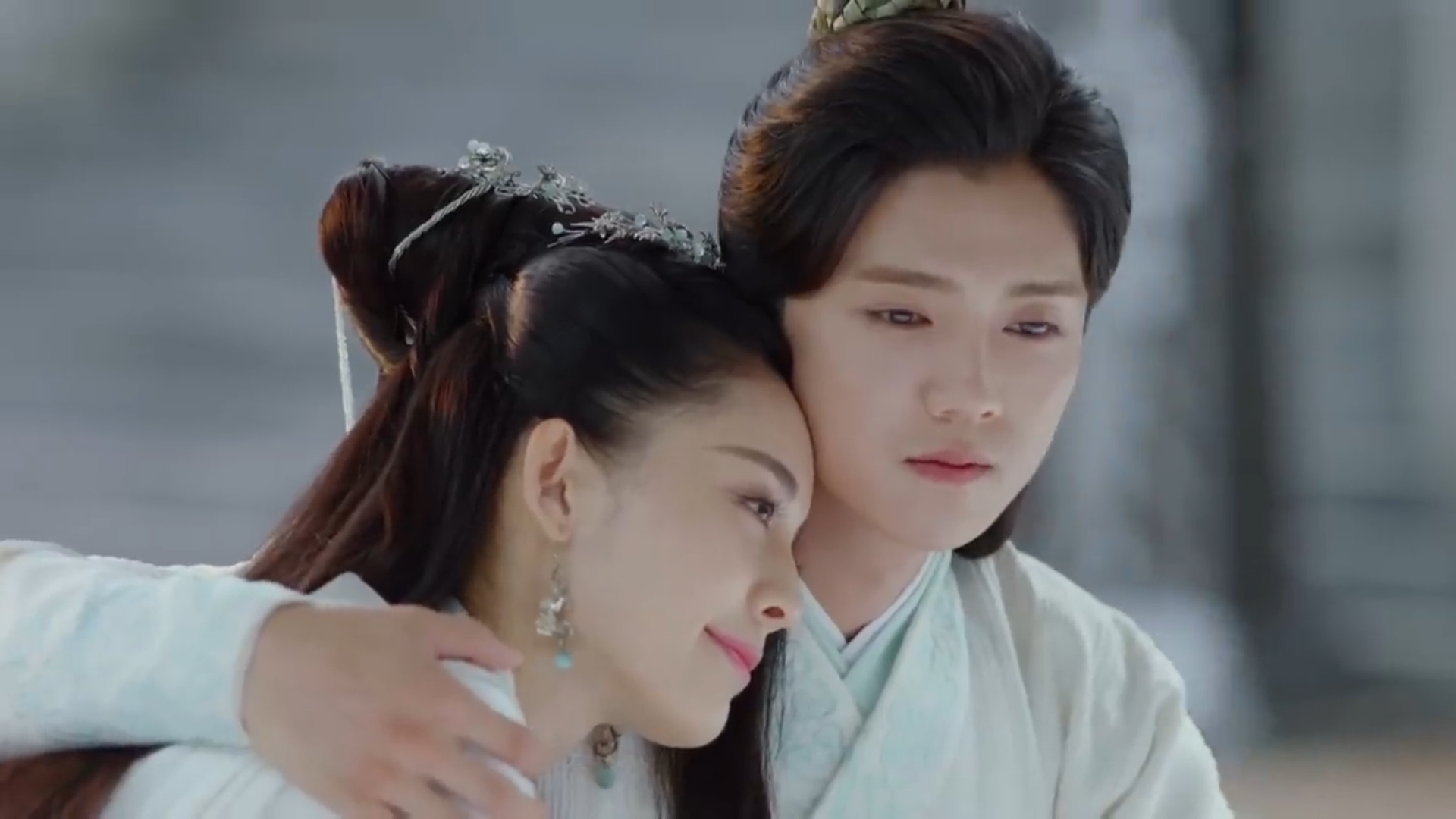Guli Nazha and Lu Han in "Fighter of the Destiny"