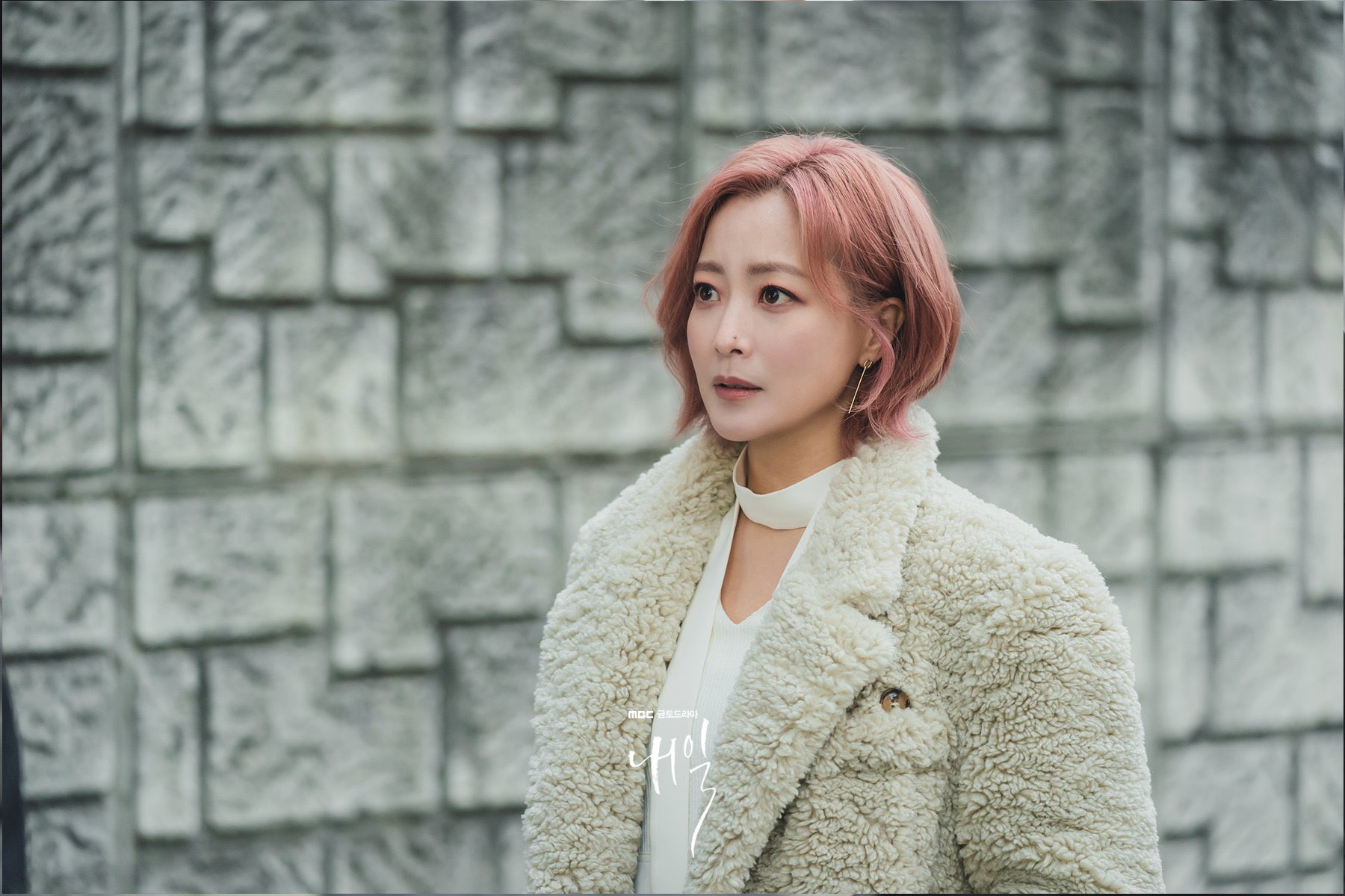 Kim Hee-Sun as Goo Ryun in 2022 KDrama "Tomorrow"