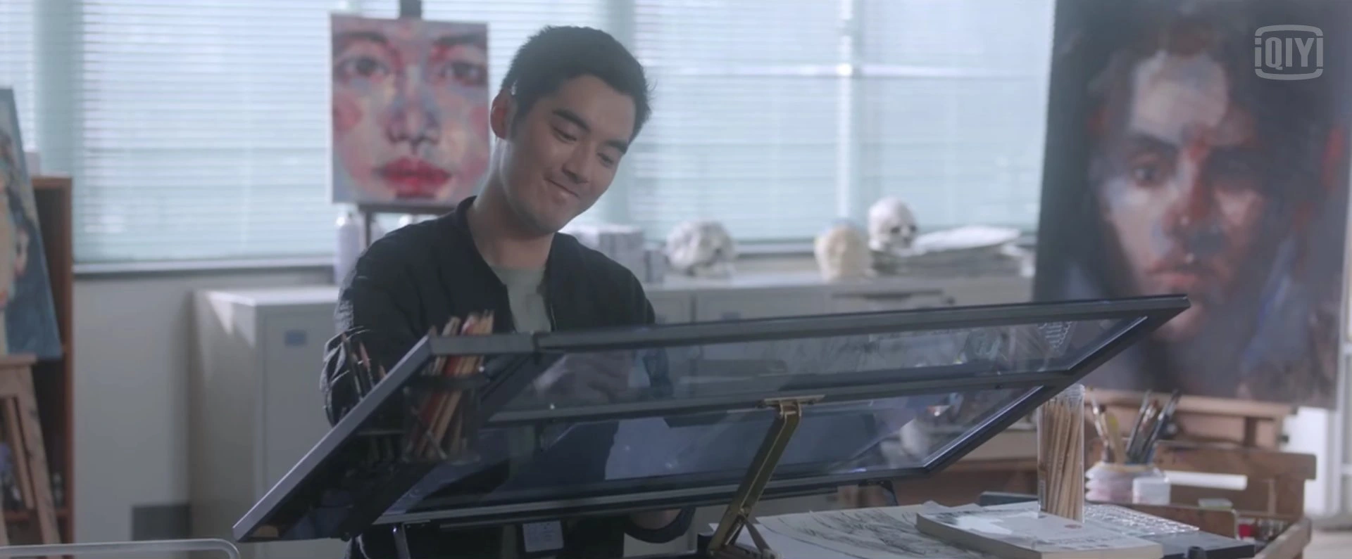 Jin Shi Jia as Du Cheng in CDrama "Under the Skin"